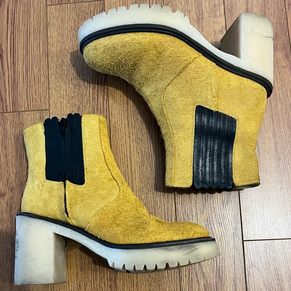 Free People James Chelsea Boots - Picture 9 of 10